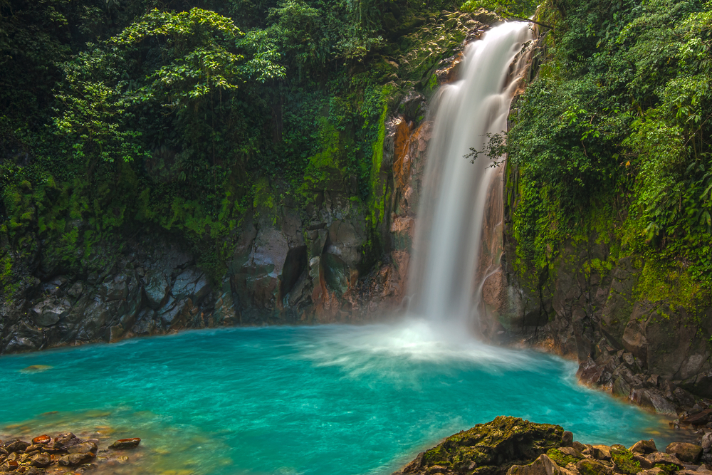 Costa Rica is a short flight form just about anywhere in the States and Tom has been getting amazing flight deals to this beautiful country. Let these stunning photos inspire you to visit Costa Rica!